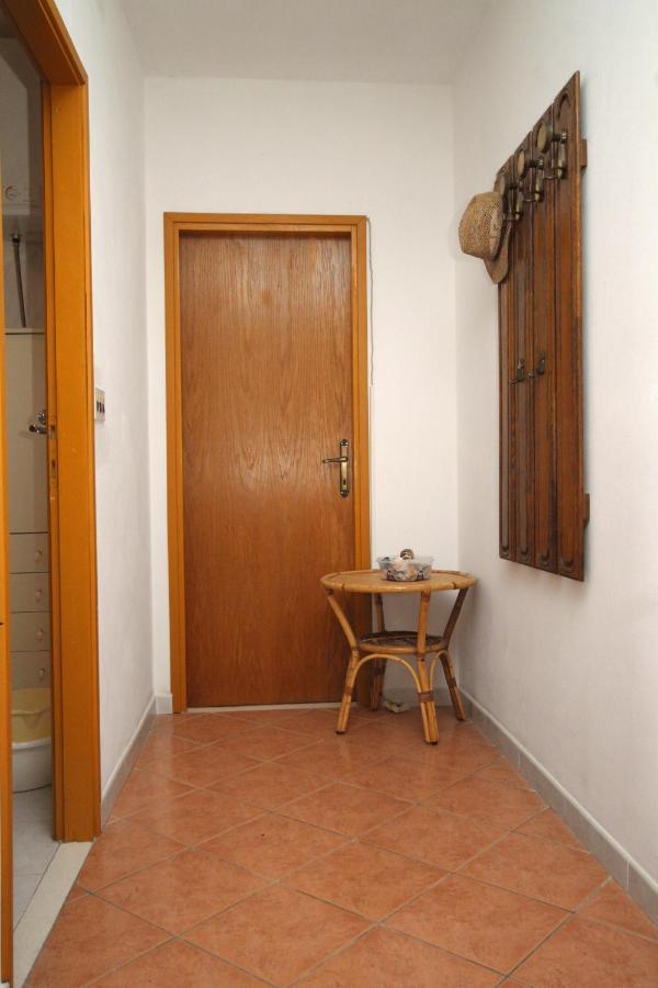 Seaside Apartments With A Swimming Pool Kneza, Korcula - 9269 Racisce Ngoại thất bức ảnh